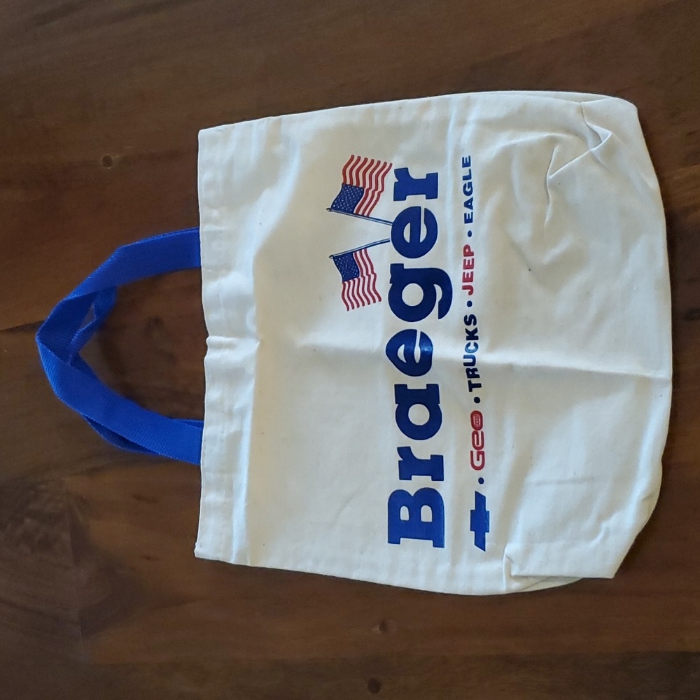 VINTAGE BRAEGER CHEVY GEO TRUCKS JEEP EAGLE BAG NEW Automobile Car